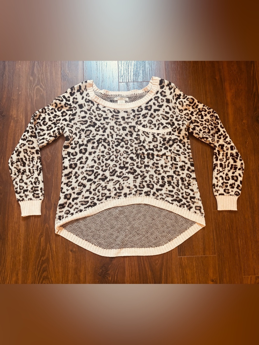 Billabong Cream and Black Patterned Crewneck Sweater